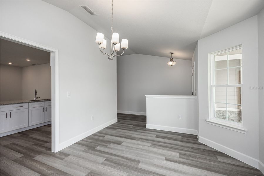Spacious, unfurnished interior of a new home in Savannah Station, Alachua (Image 18).