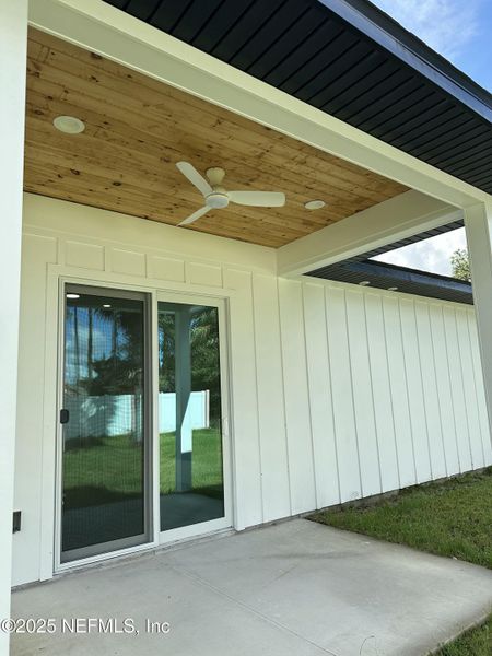 Exterior details and patio area of a home in , Palm Coast (Image 25).