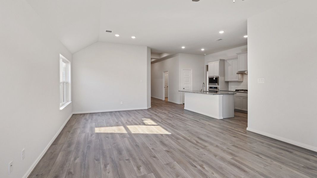 This is a representative photo of the floor plan.