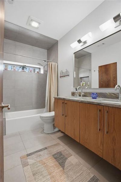 Furnished interior view inside a new home in , Jasper (Image 13).