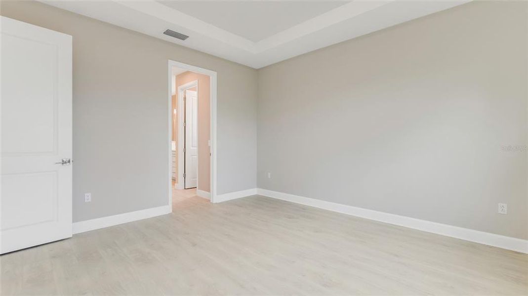 Spacious, unfurnished interior of a new home in Cresswind DeLand, Deland (Image 13).