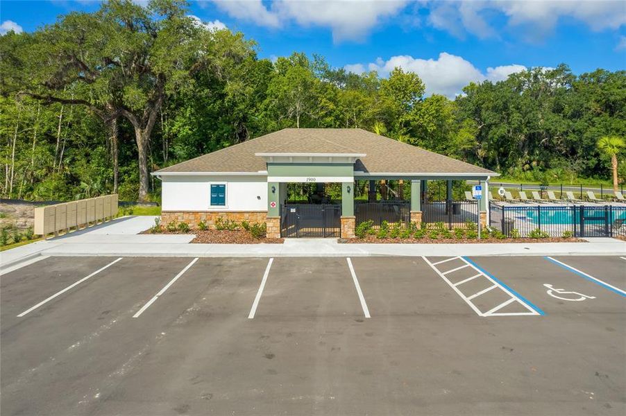 Community amenities in Oak Leaf Preserve, New Smyrna Beach (Image 15).