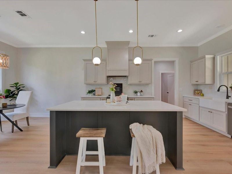 Furnished interior view inside a new home in , Lufkin (Image 10).