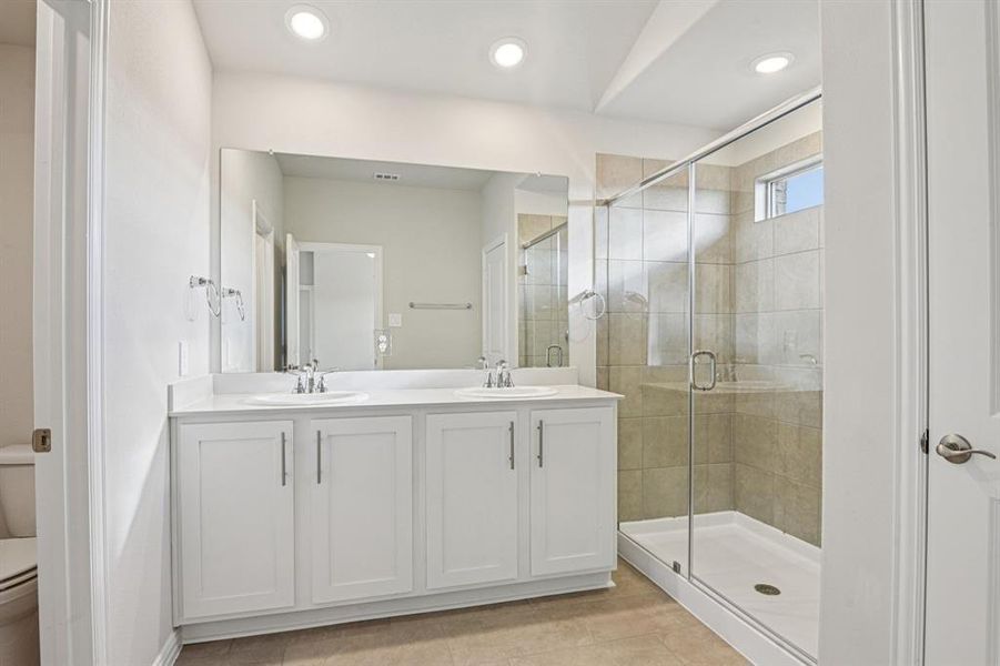 Photo is not of the actual home, but is an inspirational photo of builder’s model home and may depict options, furnishings, and/or decorator features that are not included.