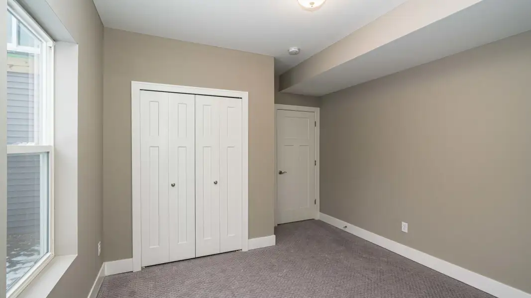 Representative unfurnished interior of a home built from the The Boulder by Norfolk Homes in Offsite Builds Southern Michigan, Ann Arbor (Image 33).