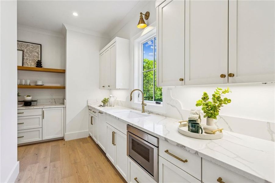Furnished interior view inside a new home in , Atlanta (Image 39).