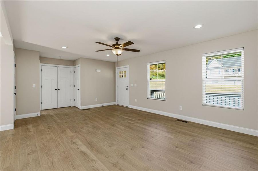 Spacious, unfurnished interior of a new home in , Dahlonega (Image 19).
