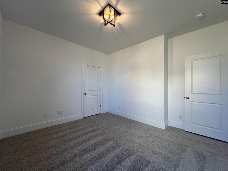 Spacious, unfurnished interior of a new home in Beach Forest, Sumter (Image 24).