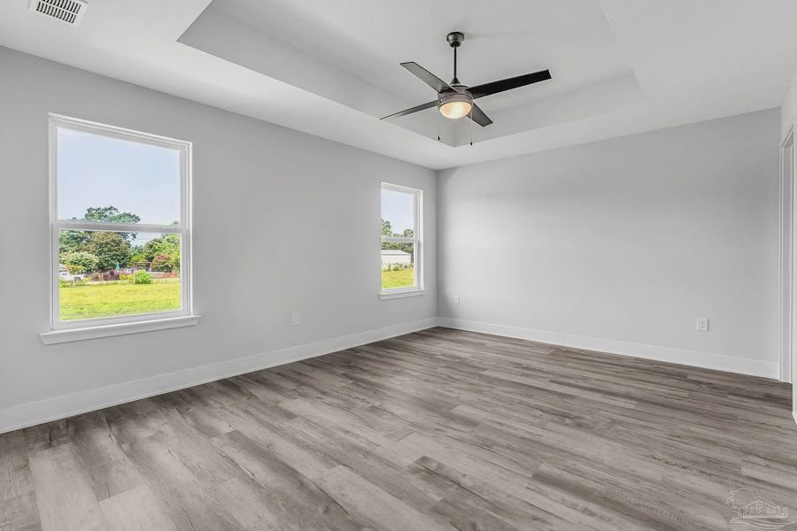 Spacious, unfurnished interior of a new home in Allison Acres, Cantonment (Image 16).