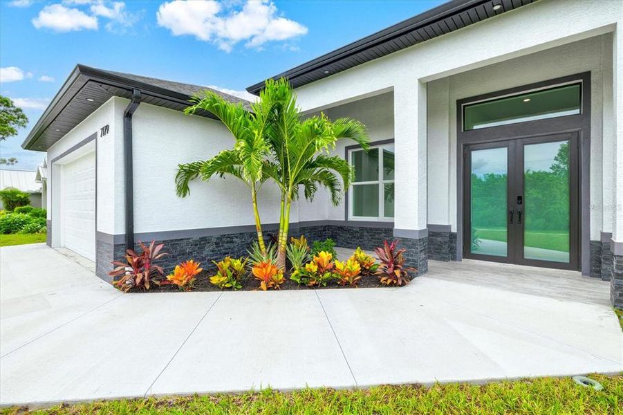 Exterior details and patio area of a home in , Englewood (Image 25).
