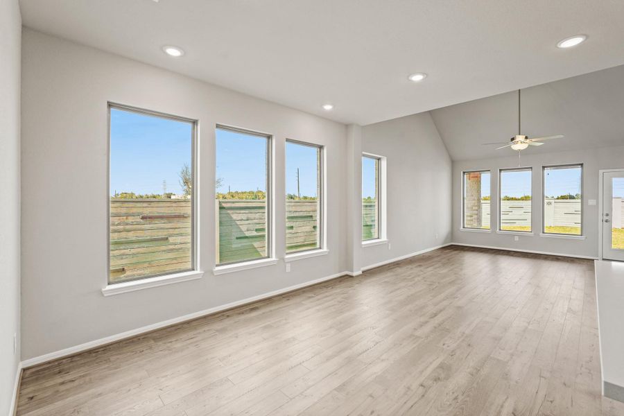 Spacious, unfurnished interior of a new home in Jubilee, Hockley (Image 31).