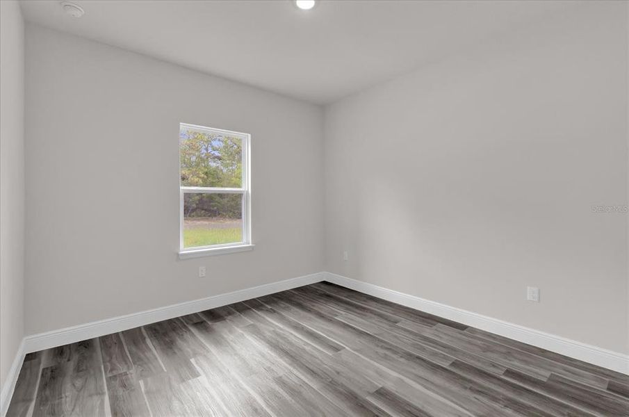 Spacious, unfurnished interior of a new home in , Ocala (Image 37).