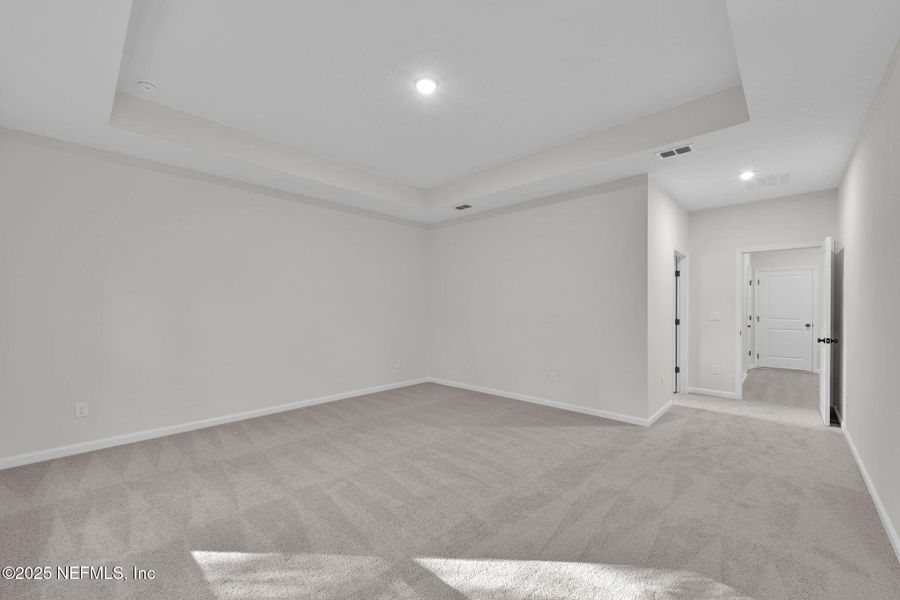 Spacious, unfurnished interior of a new home in Landing at Olde Florida, St. Augustine (Image 32).