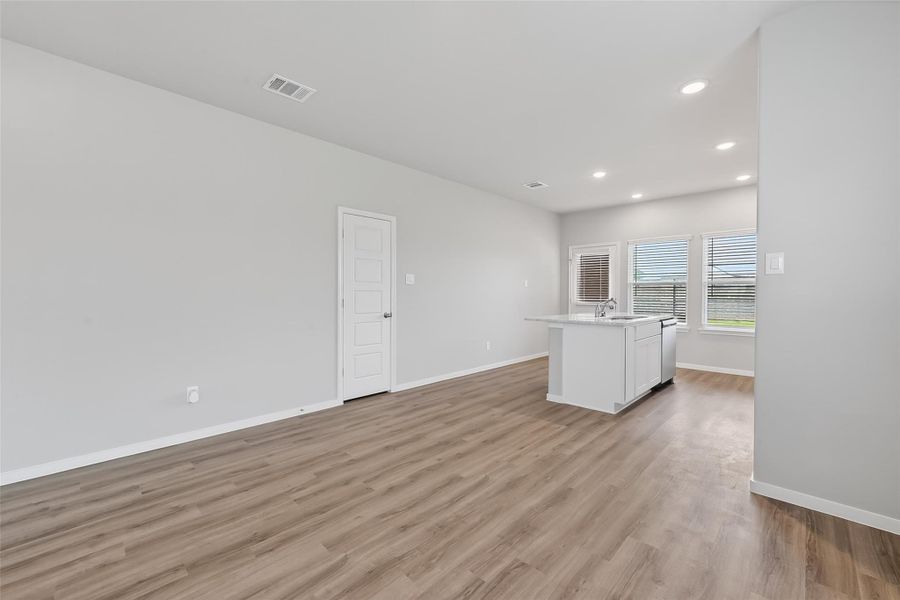 Spacious, unfurnished interior of a new home in Cypress Green, Hockley (Image 28).