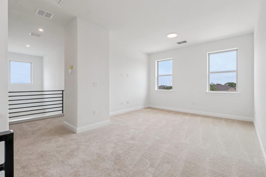 Spacious, unfurnished interior of a new home in Sage Hollow, Kyle (Image 14).
