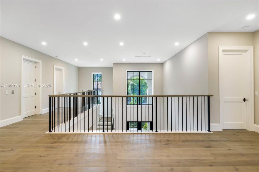 Spacious, unfurnished interior of a new home in , Fort Lauderdale (Image 32). Spacious, unfurnished interior of a new home in , Fort Lauderdale (Image 32).