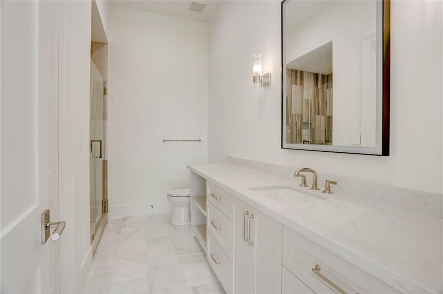 Furnished interior view inside a new home in , Houston (Image 7).