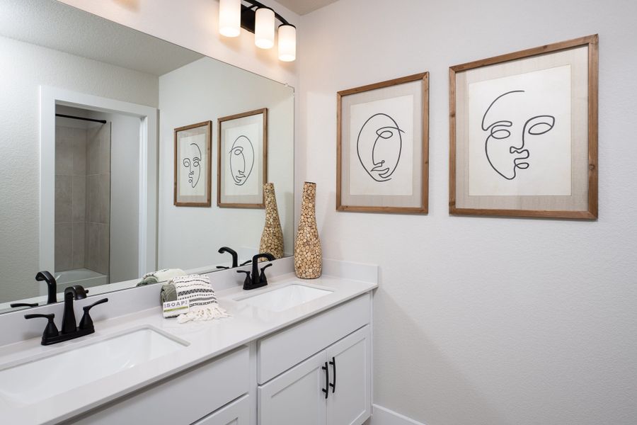 Representative furnished interior of a home built from the Owen by Tri Pointe Homes in View at the Reserve, Mansfield (Image 24).