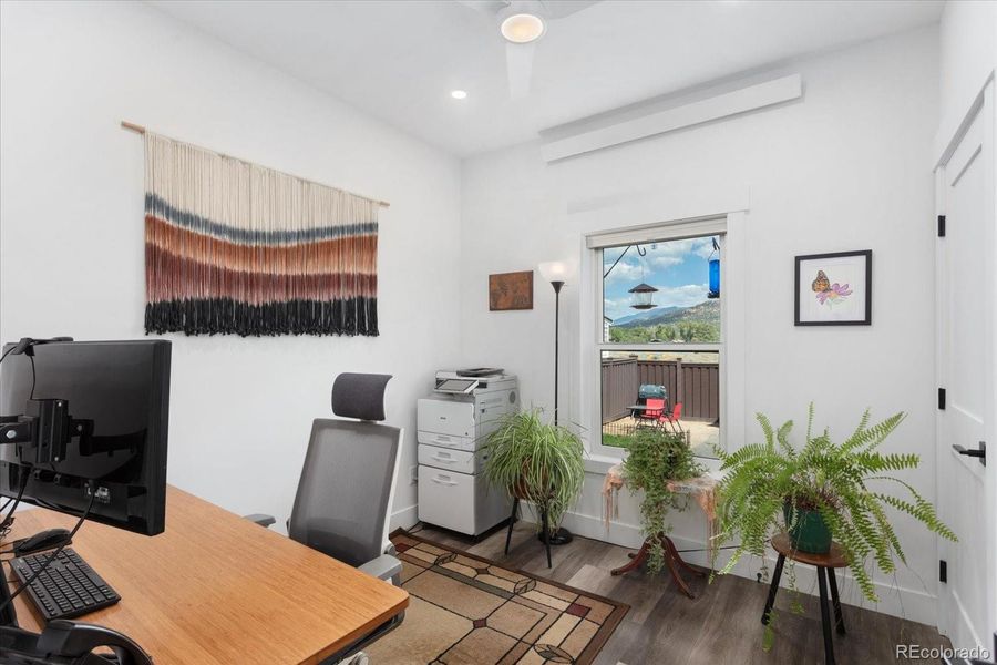 Furnished interior view inside a new home in , Buena Vista (Image 25).