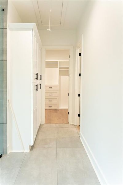 Spacious, unfurnished interior of a new home in , Atlanta (Image 65).