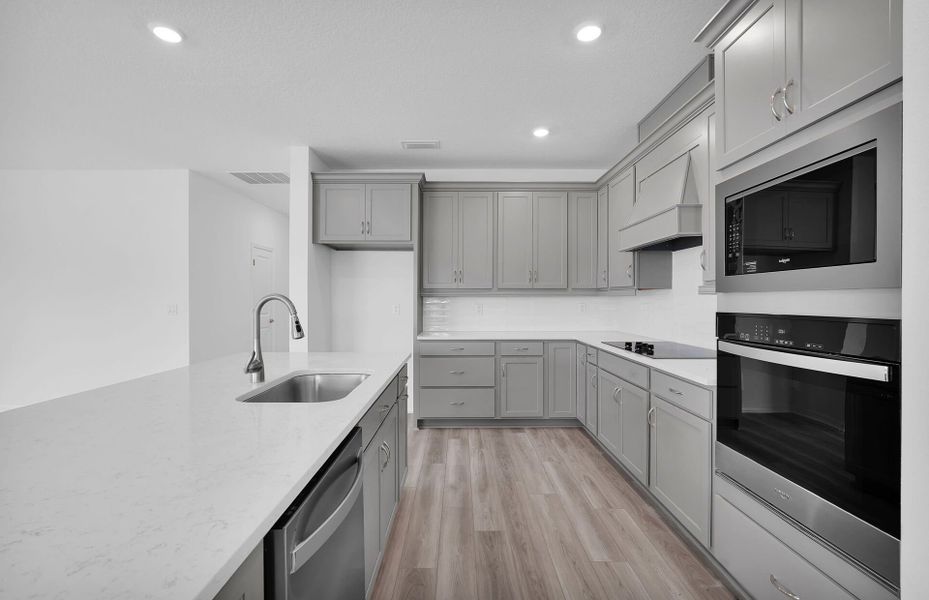 Furnished interior view inside a new home in Hyland Trail, Green Cove Springs (Image 6).