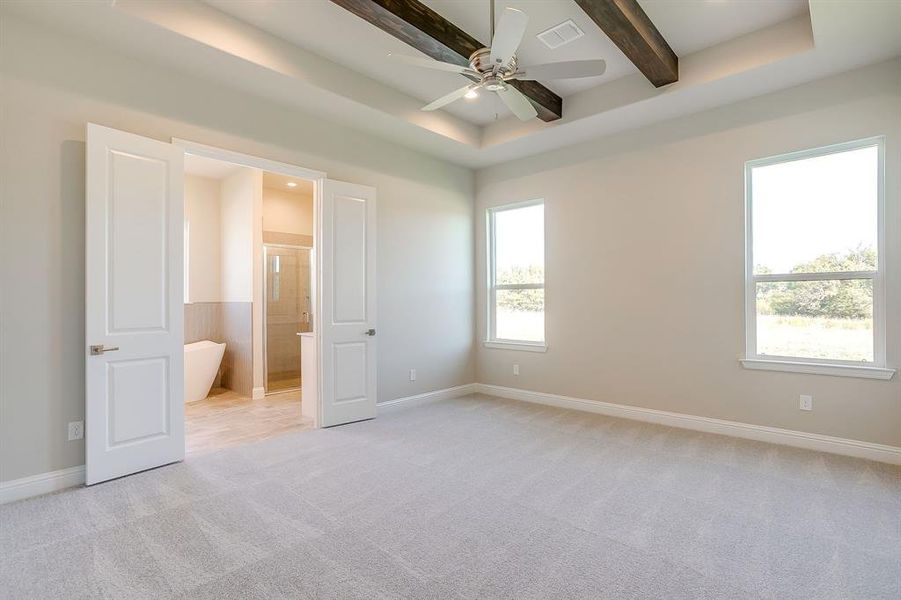 Spacious, unfurnished interior of a new home in , Weatherford (Image 35).