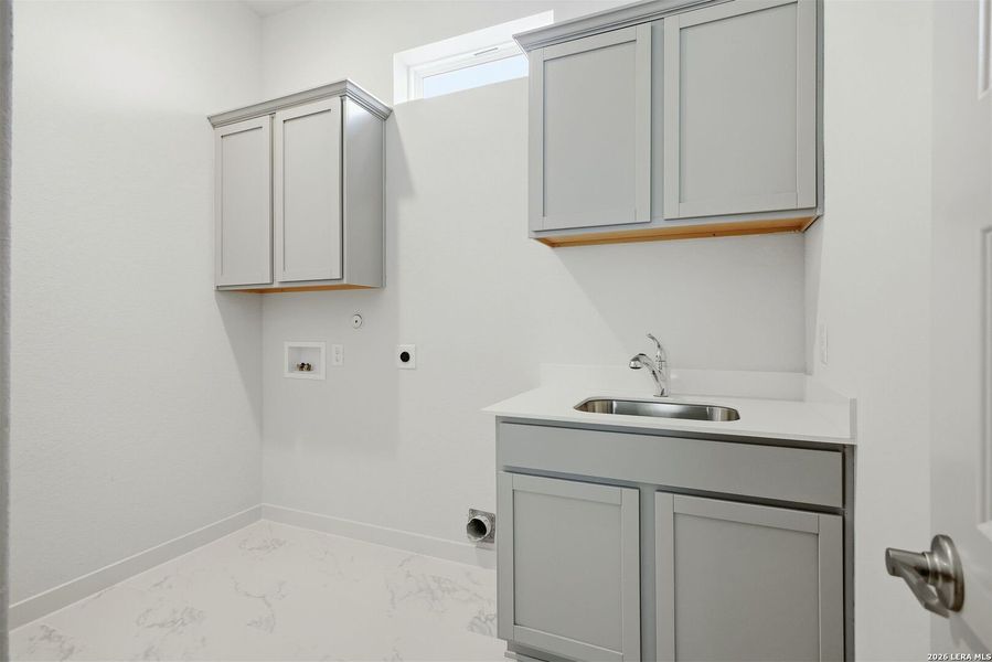 Furnished interior view inside a new home in Rhine Valley, Schertz (Image 8).