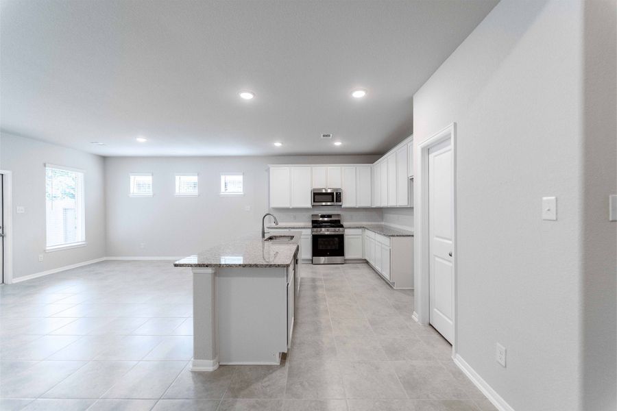 Furnished interior view inside a new home in Martha's Vineyard, Alvin (Image 4).