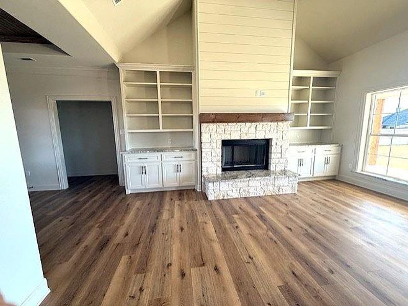 Furnished interior view inside a new home in , Abilene (Image 10).