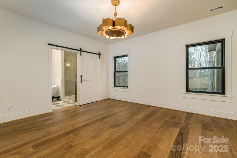 Spacious, unfurnished interior of a new home in , Cleveland (Image 28).