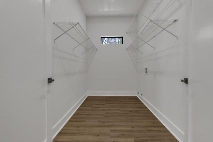 Spacious, unfurnished interior of a new home in , Atlanta (Image 84).