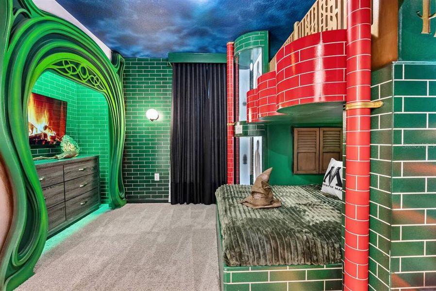 Image 44 of a home in .