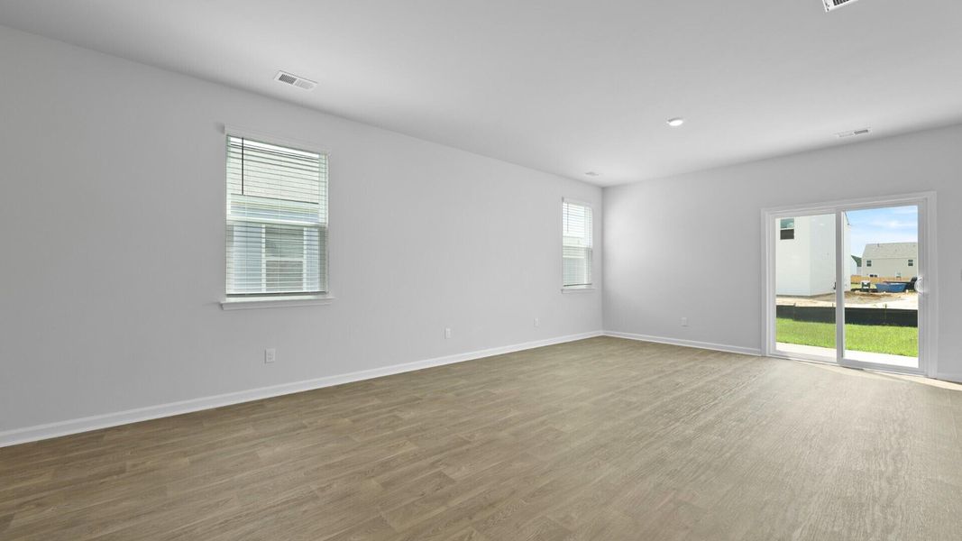 Spacious, unfurnished interior of a new home in Pine Hills at Cane Bay, Summerville (Image 16).