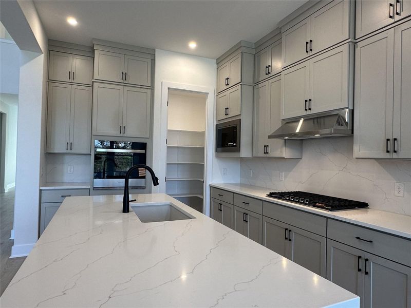 Home is under construction, not the actual photos – for illustrative purposes only. Please confirm features and color selections Home is under construction, not the actual photos – for illustrative purposes only. Please confirm features and color selections