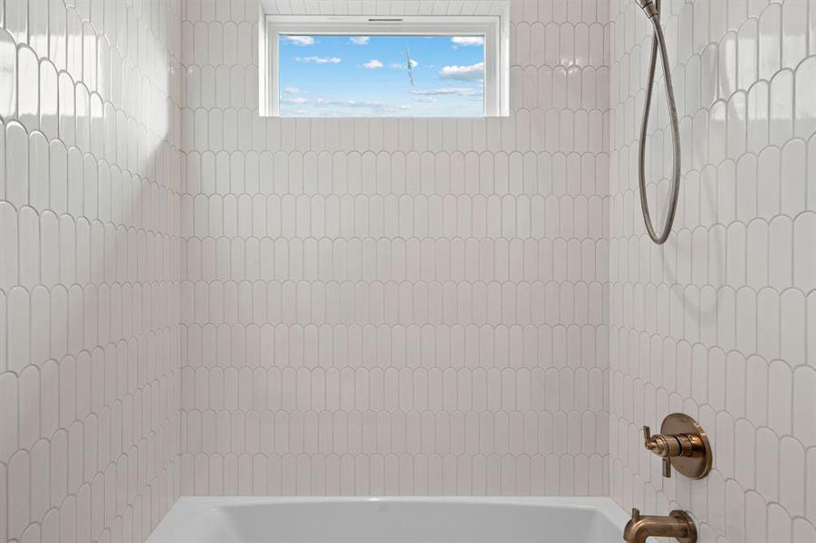 Close-up of interior finishes inside a home in , Granbury (Image 17).