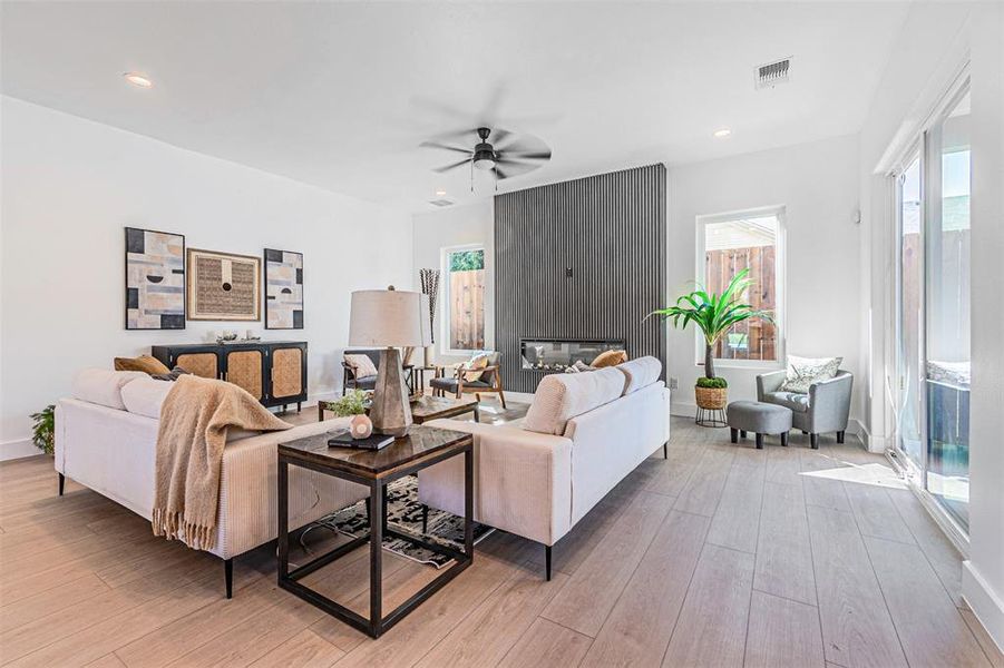 Furnished interior view inside a new home in , Dallas (Image 13).