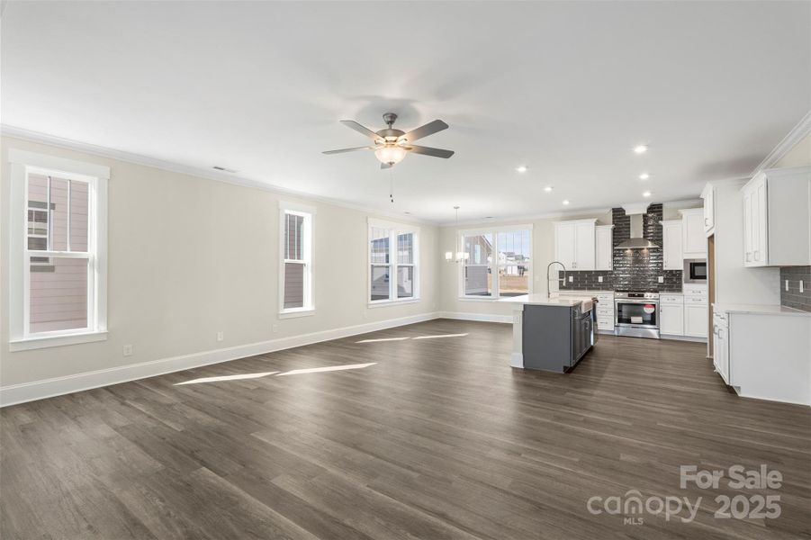 Spacious, unfurnished interior of a new home in Riverwalk, Rock Hill (Image 35).