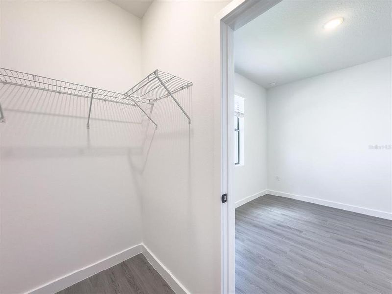 Spacious, unfurnished interior of a new home in , Kissimmee (Image 21).