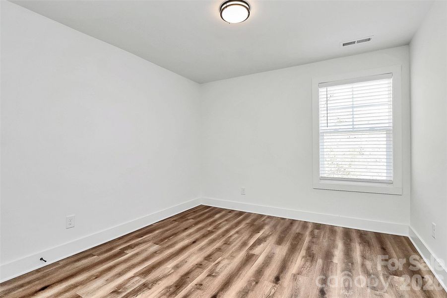 Spacious, unfurnished interior of a new home in , Monroe (Image 27).