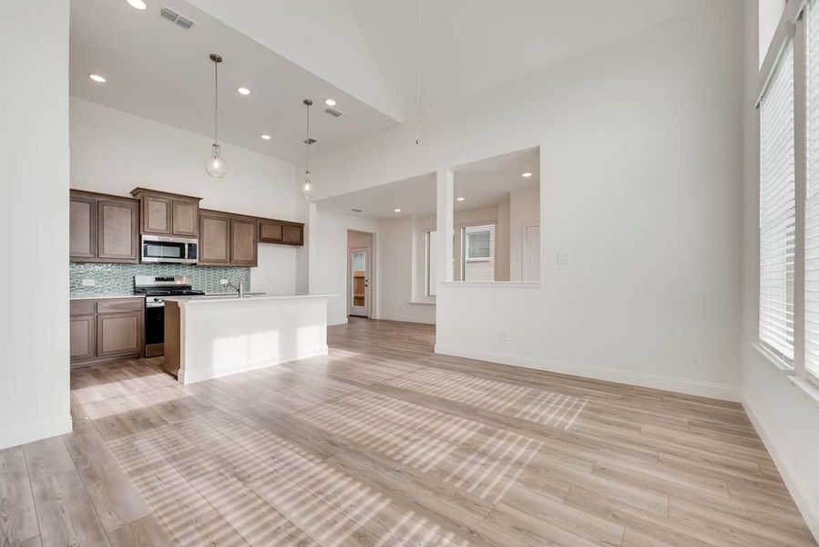 Representative unfurnished interior of a home built from the Mulberry by Pacesetter Homes in Elevon, Lavon (Image 20).