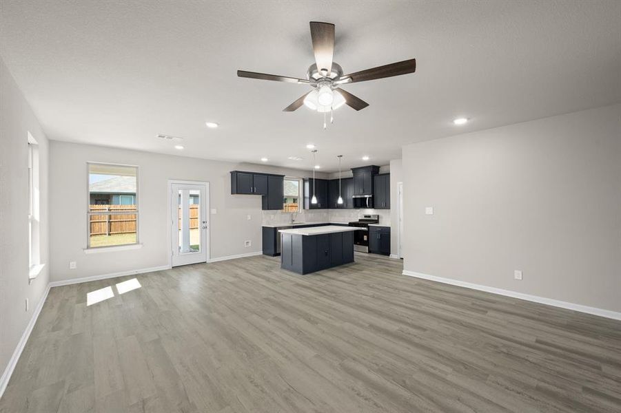 3108 Dixondale- Living Room-3