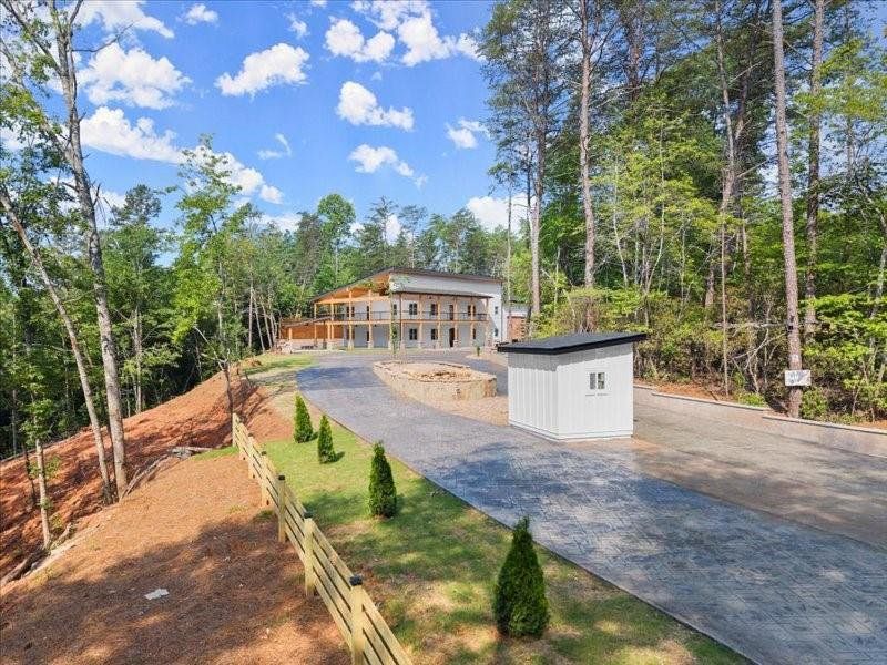 Exterior details and patio area of a home in , Dahlonega (Image 47).