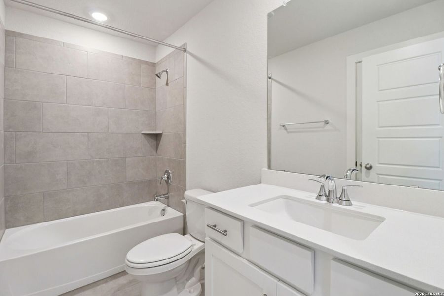 Furnished interior view inside a new home in Sagebrooke - Classic Series, San Antonio (Image 9).