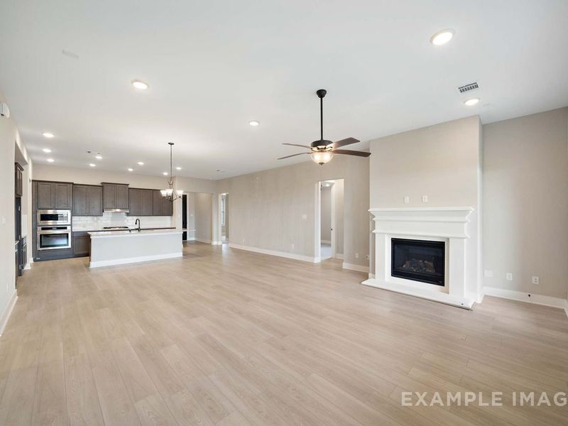 Representative unfurnished interior of a home built from the The Elizabeth A by Davidson Homes LLC in Lago Mar, Texas City (Image 23).