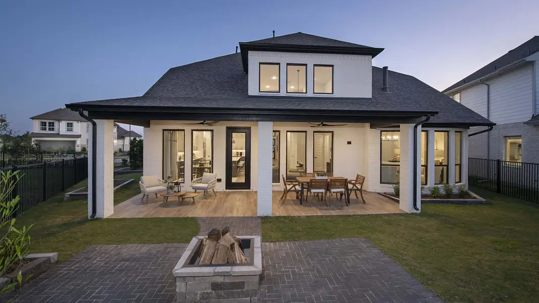 Exterior details and patio area of a home in Bridgeland, Cypress (Image 3).