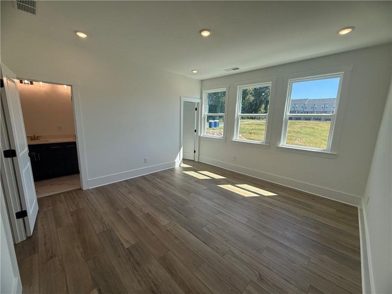 Spacious, unfurnished interior of a new home in Park Vue, Atlanta (Image 38). Spacious, unfurnished interior of a new home in Park Vue, Atlanta (Image 38).