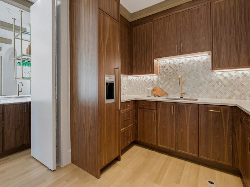 Furnished interior view inside a new home in , Dallas (Image 11).