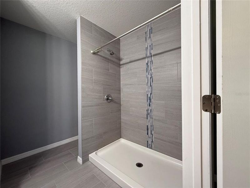Close-up of interior finishes inside a home in , Dunnellon (Image 4).