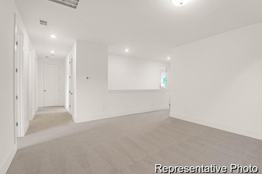 Spacious, unfurnished interior of a new home in , Ravenel (Image 19).