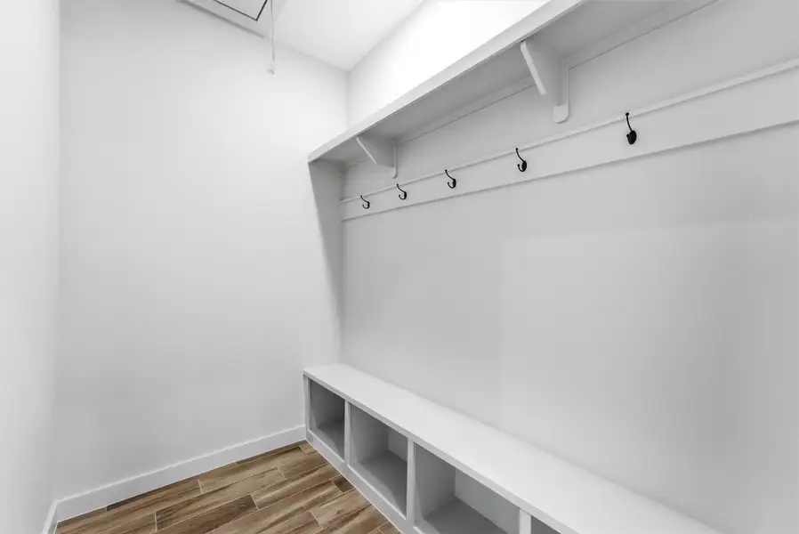 Spacious, unfurnished interior of a new home in , Conroe (Image 17).